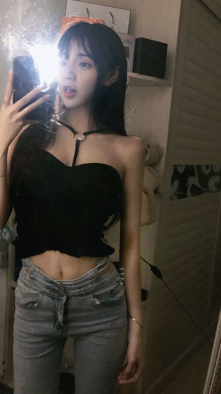 成都极品嫩妹，温柔性感甜美 爽翻天